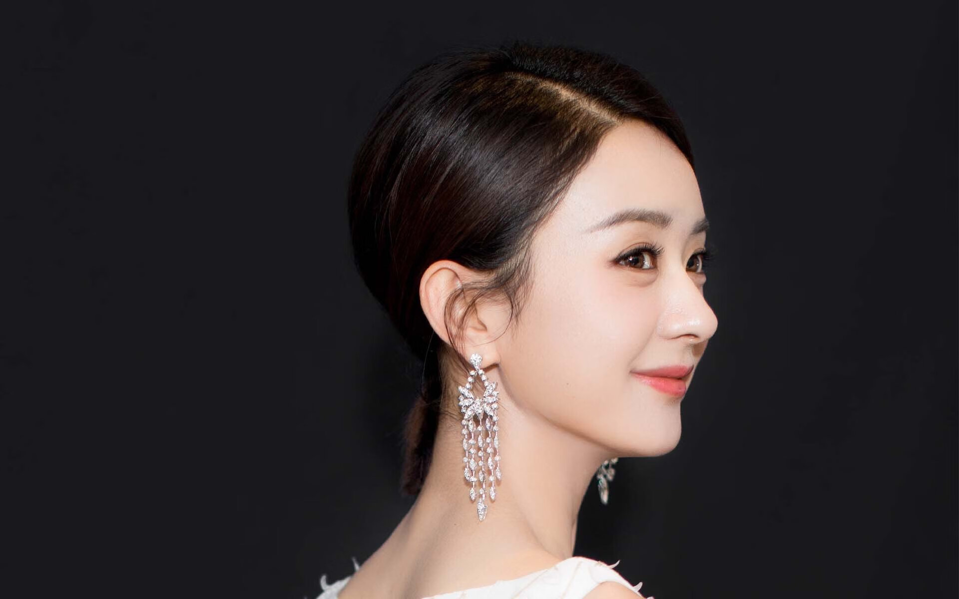 绿茵节拍器，当门将交响乐指挥攻防，阿尔及利亚如何用节奏钳制葡萄牙狂想？